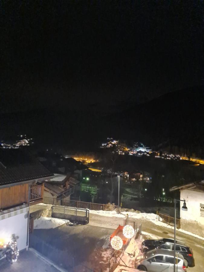 Casa Luca Lägenhet Mezzana  Exteriör bild