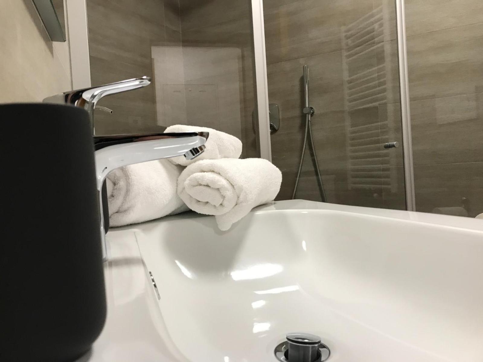 Casa Luca Lägenhet Mezzana  Exteriör bild